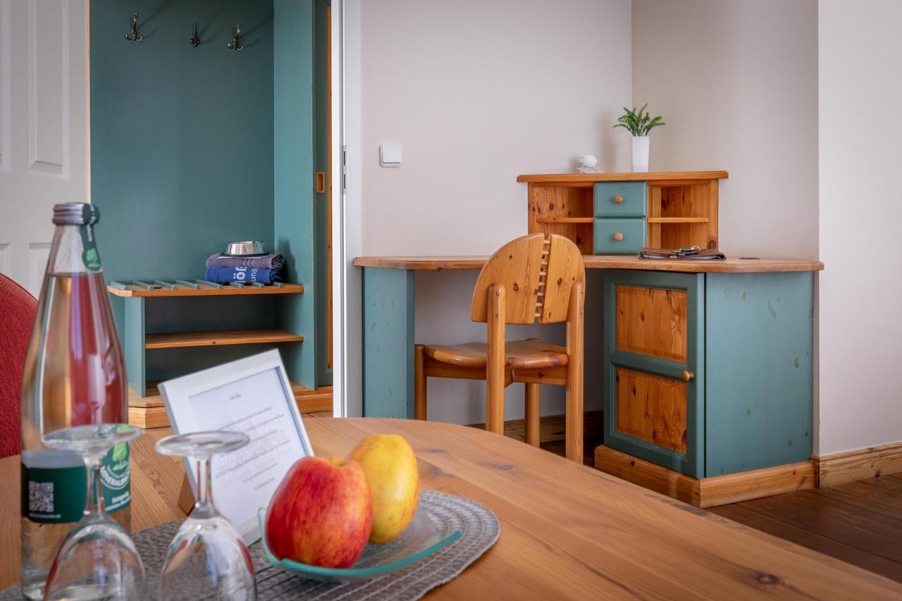 Hotel Schloesschen Sundische Wiese Zingst Exteriör bild