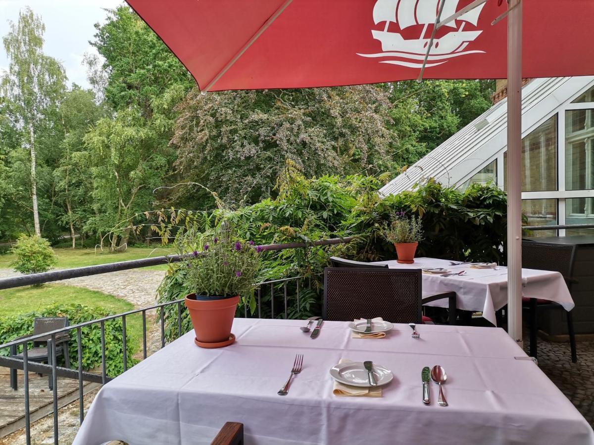 Hotel Schloesschen Sundische Wiese Zingst Exteriör bild