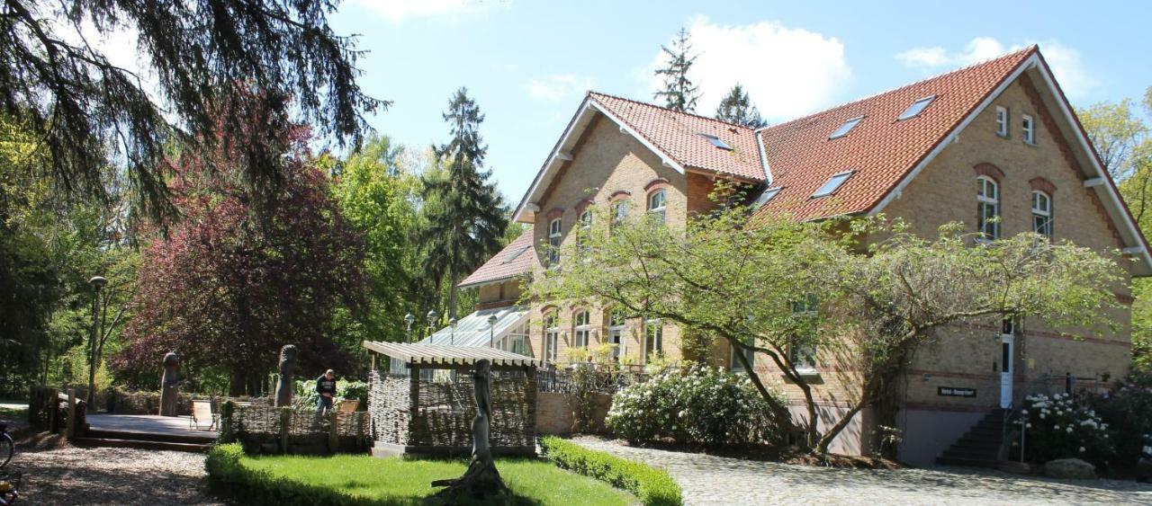 Hotel Schloesschen Sundische Wiese Zingst Exteriör bild